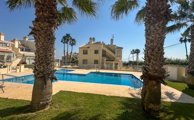 Resale - Dúplex -
Orihuela Costa - Costa Blanca