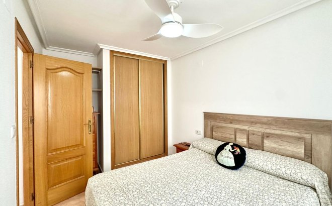 Revente - Appartement -
Torrevieja