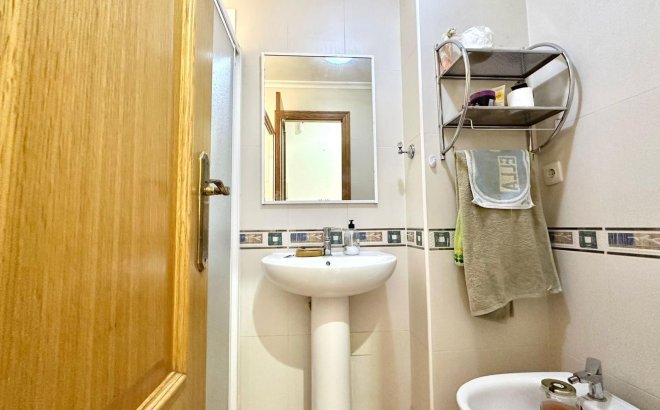 Revente - Appartement -
Torrevieja