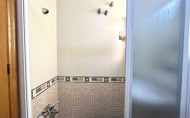 Revente - Appartement -
Torrevieja