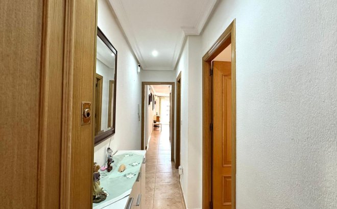 Revente - Appartement -
Torrevieja