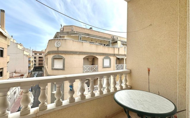 Revente - Appartement -
Torrevieja