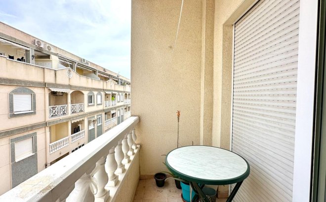 Revente - Appartement -
Torrevieja