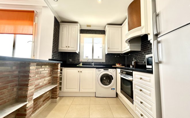 Resale - Apartment -
Villamartin - Costa Blanca