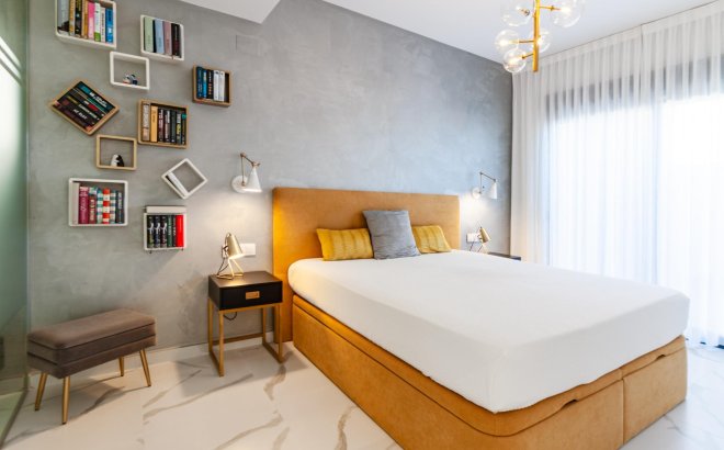 Resale - Apartment -
San Miguel de Salinas - Bellavista