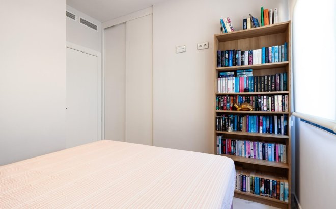 Resale - Apartment -
San Miguel de Salinas - Bellavista