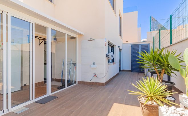 Resale - Apartment -
San Miguel de Salinas - Bellavista