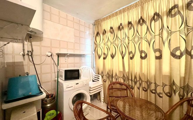 Resale - Apartment -
Torrevieja - Acequion