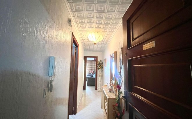 Resale - Apartment -
Torrevieja - Acequion