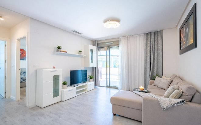 Resale - Apartment -
Orihuela Costa - Los Dolses
