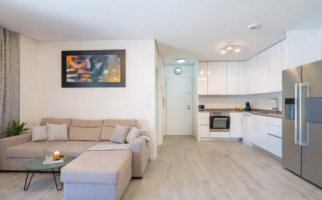 Resale - Apartment -
Orihuela Costa - Los Dolses