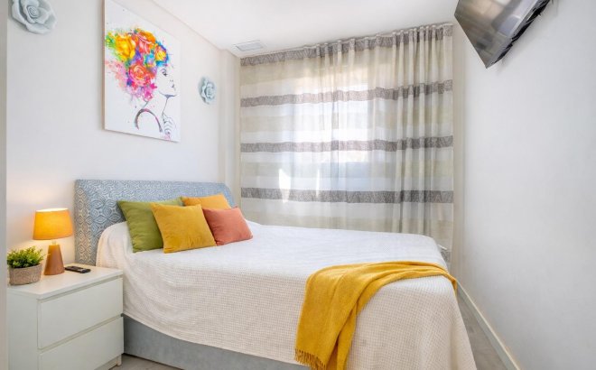 Resale - Apartment -
Orihuela Costa - Los Dolses