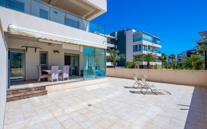 Resale - Apartment -
Orihuela Costa - Los Dolses