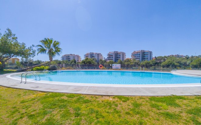 Resale - Apartment -
Orihuela Costa - Los Dolses