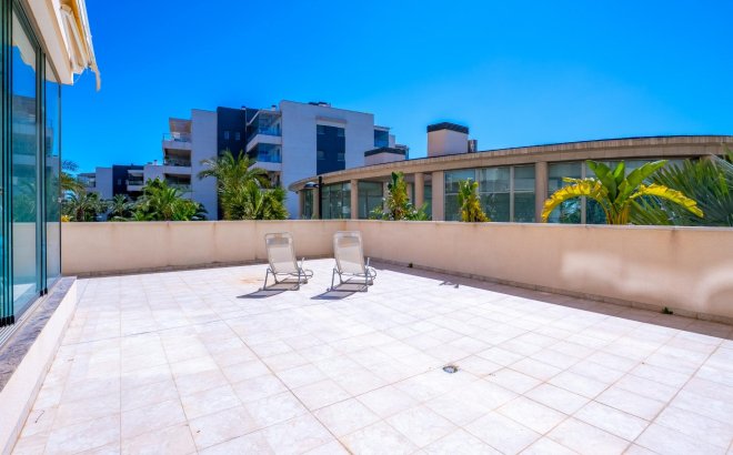 Resale - Apartment -
Orihuela Costa - Los Dolses