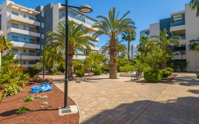 Resale - Apartment -
Orihuela Costa - Los Dolses