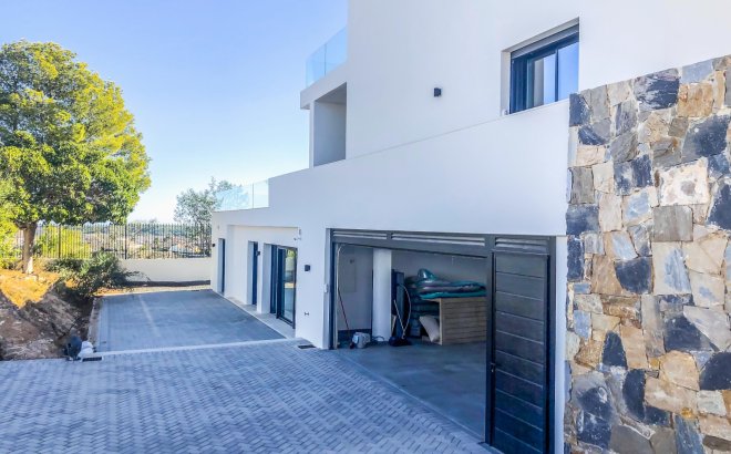 Resale - Villa -
Ciudad Quesada - Costa Blanca