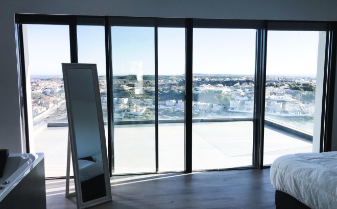 Resale - Villa -
Ciudad Quesada - Costa Blanca