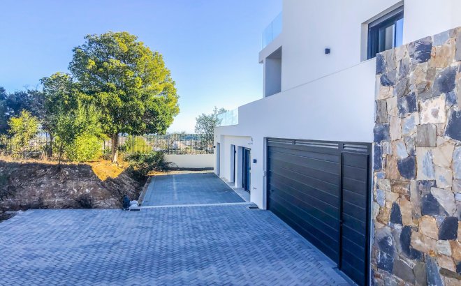 Resale - Villa -
Ciudad Quesada - Costa Blanca