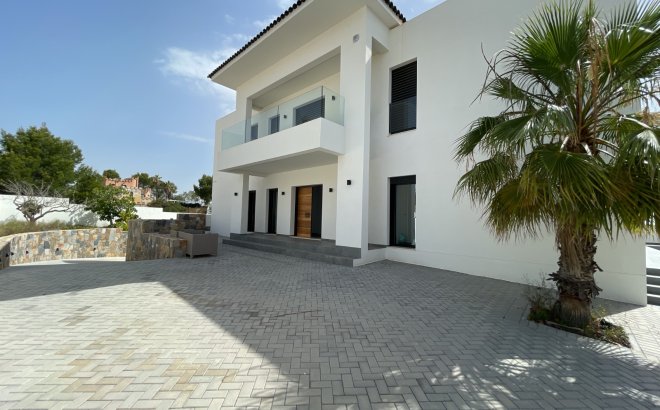 Resale - Villa -
Ciudad Quesada - Costa Blanca