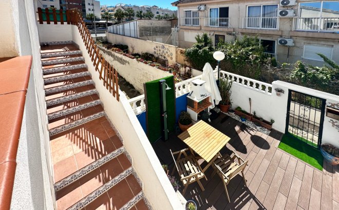 Resale - Bungalow -
Orihuela Costa - Costa Blanca