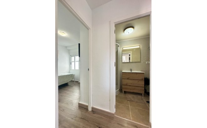 Resale - Bungalow -
Orihuela Costa - Costa Blanca