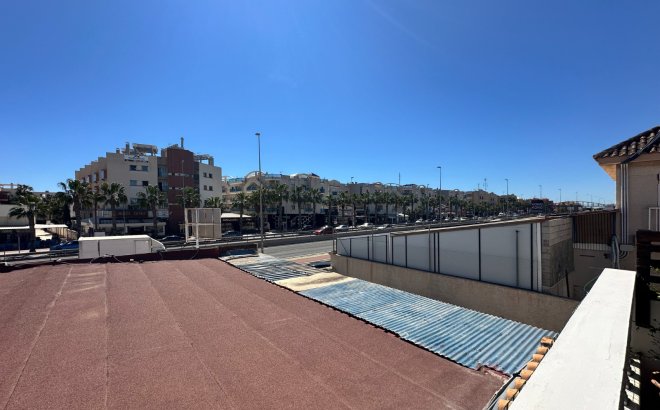 Resale - Bungalow -
Orihuela Costa - Costa Blanca