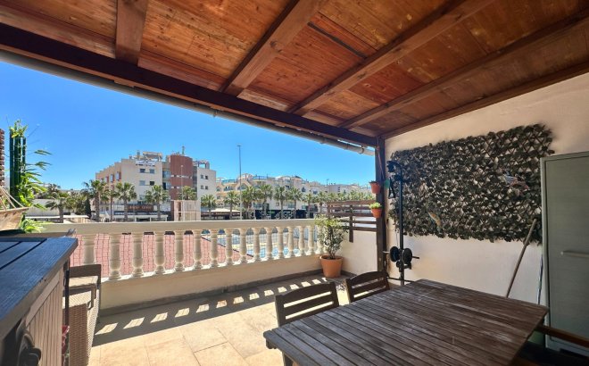 Resale - Bungalow -
Orihuela Costa - Costa Blanca