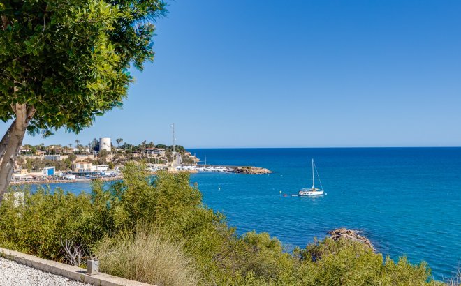 Resale - Bungalow -
Orihuela Costa - Costa Blanca