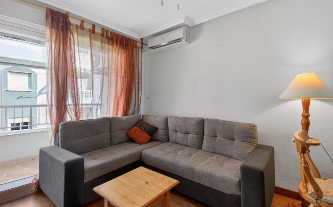 Revente - Appartement -
Torrevieja - PARQUE DE LAS NACIONES