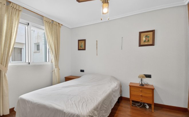 Revente - Appartement -
Torrevieja - PARQUE DE LAS NACIONES