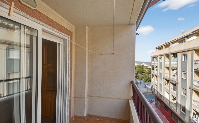 Revente - Appartement -
Torrevieja - PARQUE DE LAS NACIONES