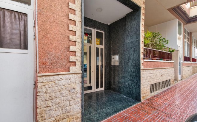 Revente - Appartement -
Torrevieja - PARQUE DE LAS NACIONES