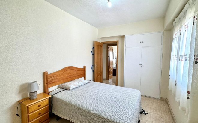 Resale - Apartment -
Torrevieja - Estacion De Autobuses