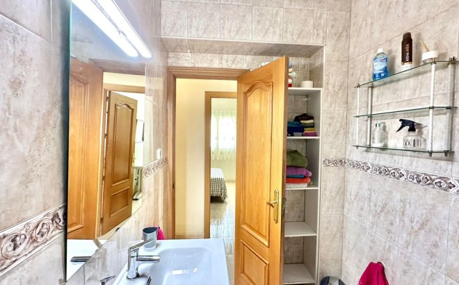 Resale - Apartment -
Torrevieja - Estacion De Autobuses