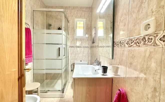 Resale - Apartment -
Torrevieja - Estacion De Autobuses