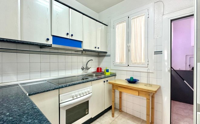 Resale - Apartment -
Torrevieja - Estacion De Autobuses