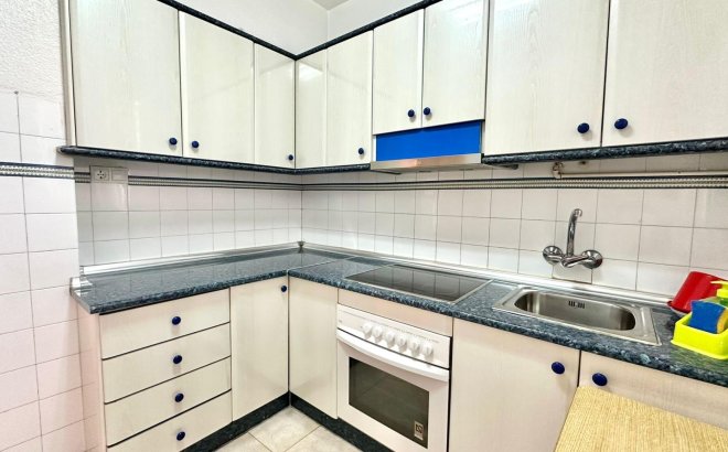 Resale - Apartment -
Torrevieja - Estacion De Autobuses