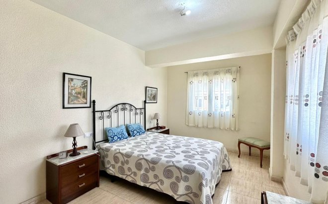 Resale - Apartment -
Torrevieja - Estacion De Autobuses