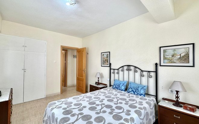 Resale - Apartment -
Torrevieja - Estacion De Autobuses