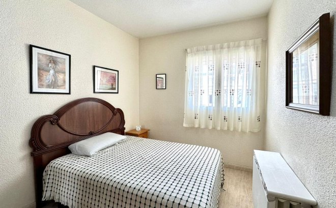 Resale - Apartment -
Torrevieja - Estacion De Autobuses