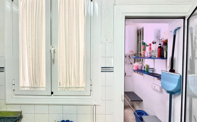 Resale - Apartment -
Torrevieja - Estacion De Autobuses