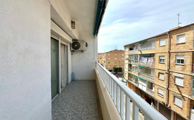 Resale - Apartment -
Torrevieja - Estacion De Autobuses