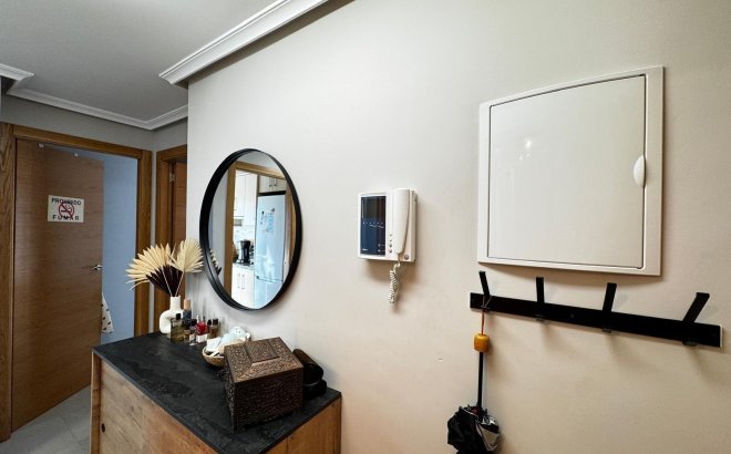 Resale - Apartment -
Torrevieja - Playa del Cura