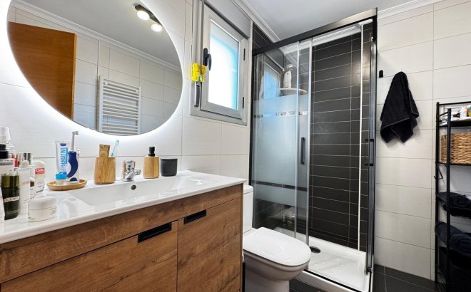 Resale - Apartment -
Torrevieja - Playa del Cura