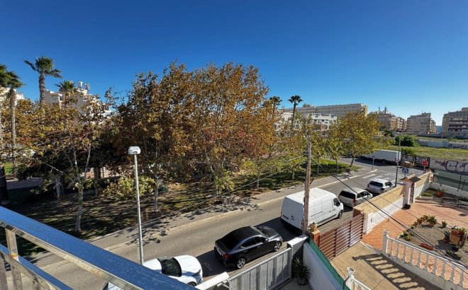 Resale - Apartment -
Torrevieja - Playa del Cura