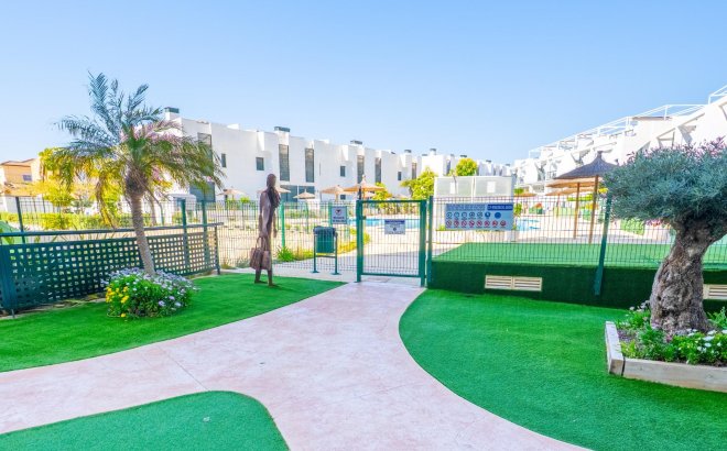 Resale - Apartment -
Orihuela Costa - Mil Palmeras