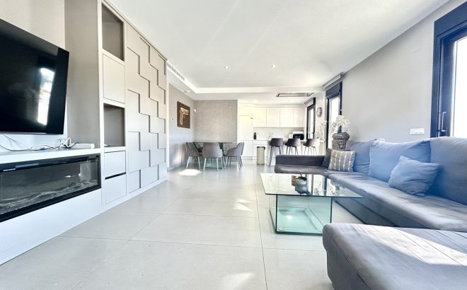 Resale - Villa -
Los Balcones - Costa Blanca