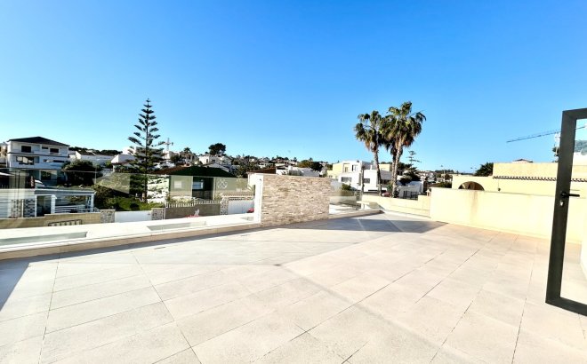 Resale - Villa -
Los Balcones - Costa Blanca