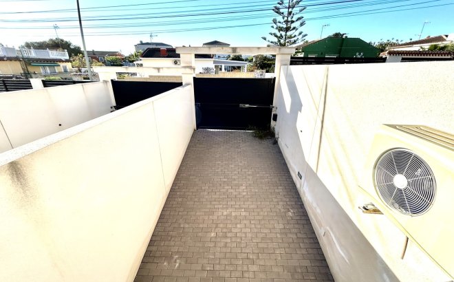 Resale - Villa -
Los Balcones - Costa Blanca